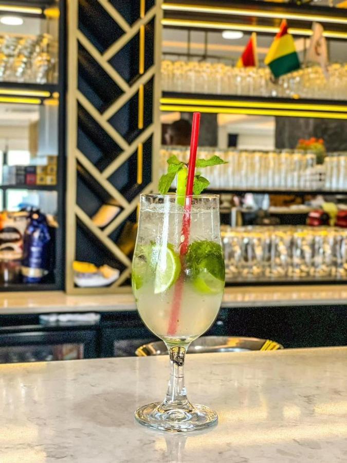 Souare Premium Hotel Konakri Dış mekan fotoğraf